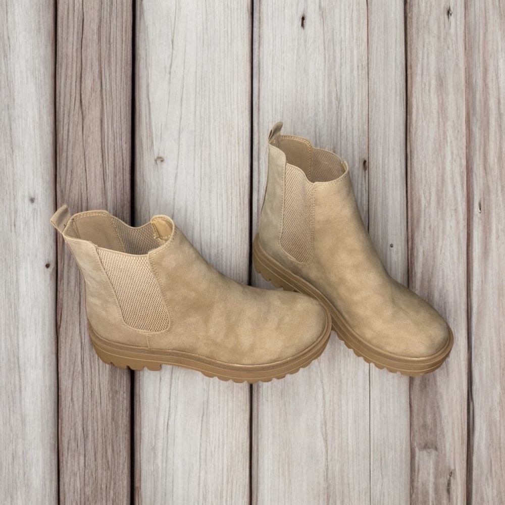 PRICE⬇️Stylish Tan Ankle Boots for Women